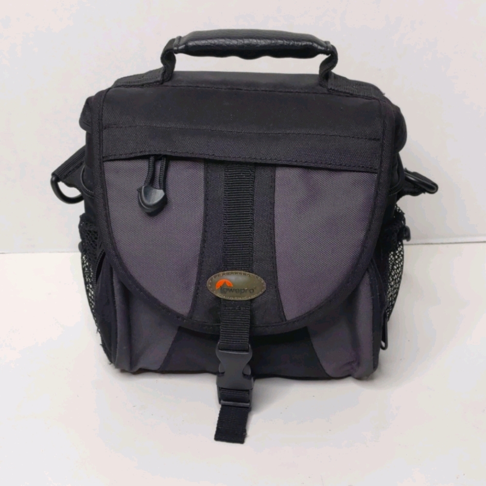 LowePro EX 140 Camera Bag EUC Black roomy clean sturdy protective - Picture 1 of 5